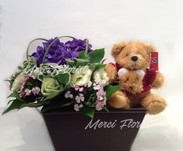 **FB25** Hydrangea Eustoma Flower Basket<br>(Many colors combination)<br>(Not included bear)